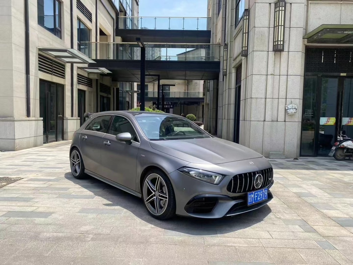 奔驰 奔驰A级AMG  2023款 AMG A 45 4MATIC+图片