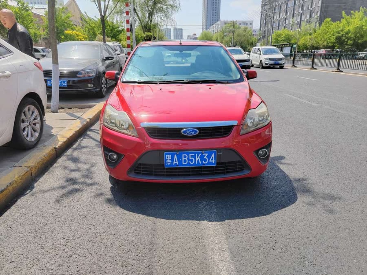 福特 ?？怂? 2009款 兩廂 1.8L 自動(dòng)時(shí)尚型圖片