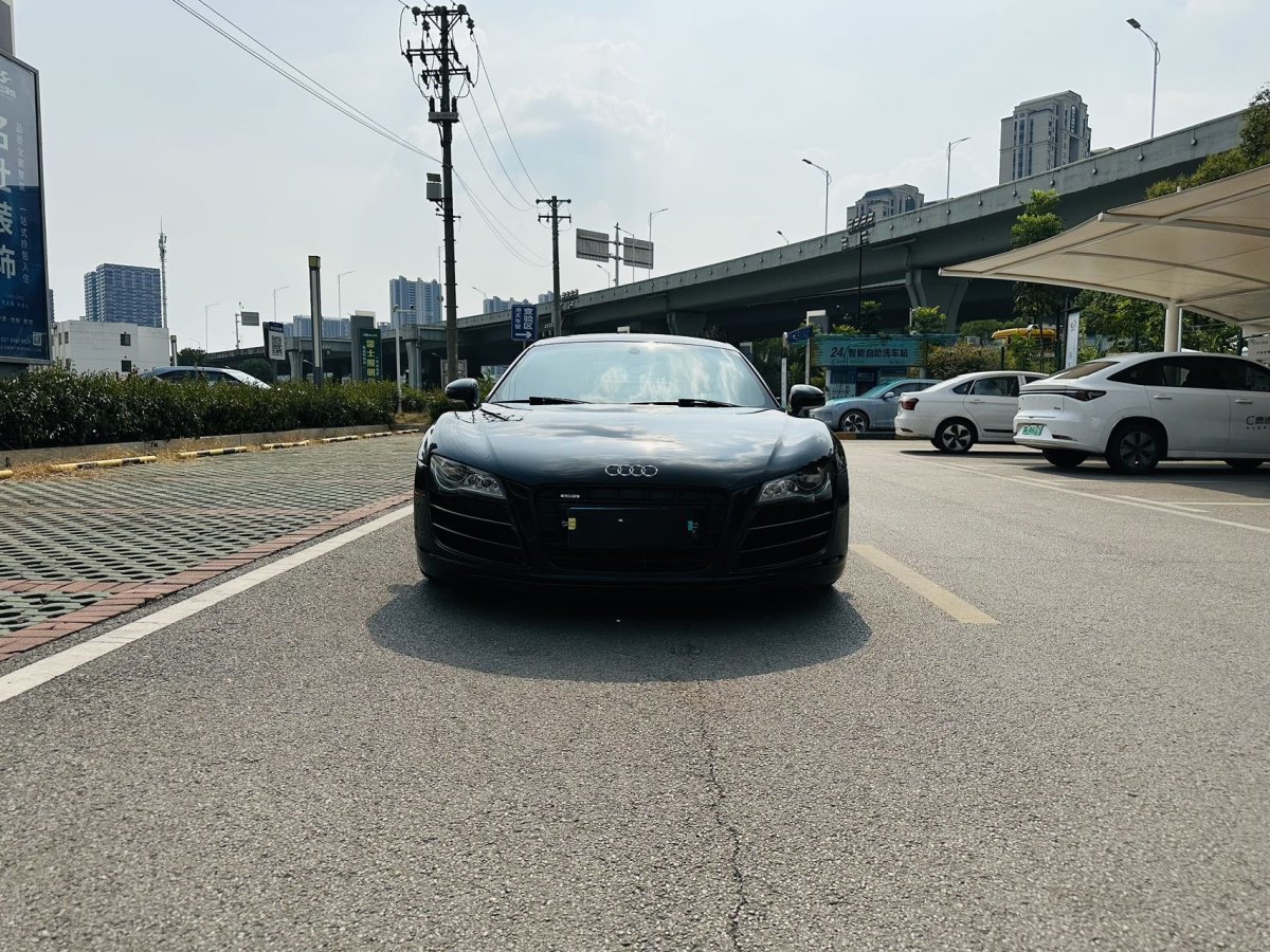 奧迪 奧迪R8  2010款 5.2 FSI quattro圖片