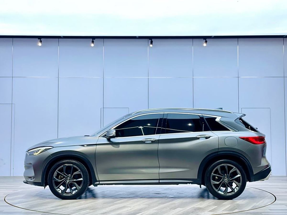 2018年8月英菲尼迪 QX50  2018款 2.0T 四驅(qū)豪華版