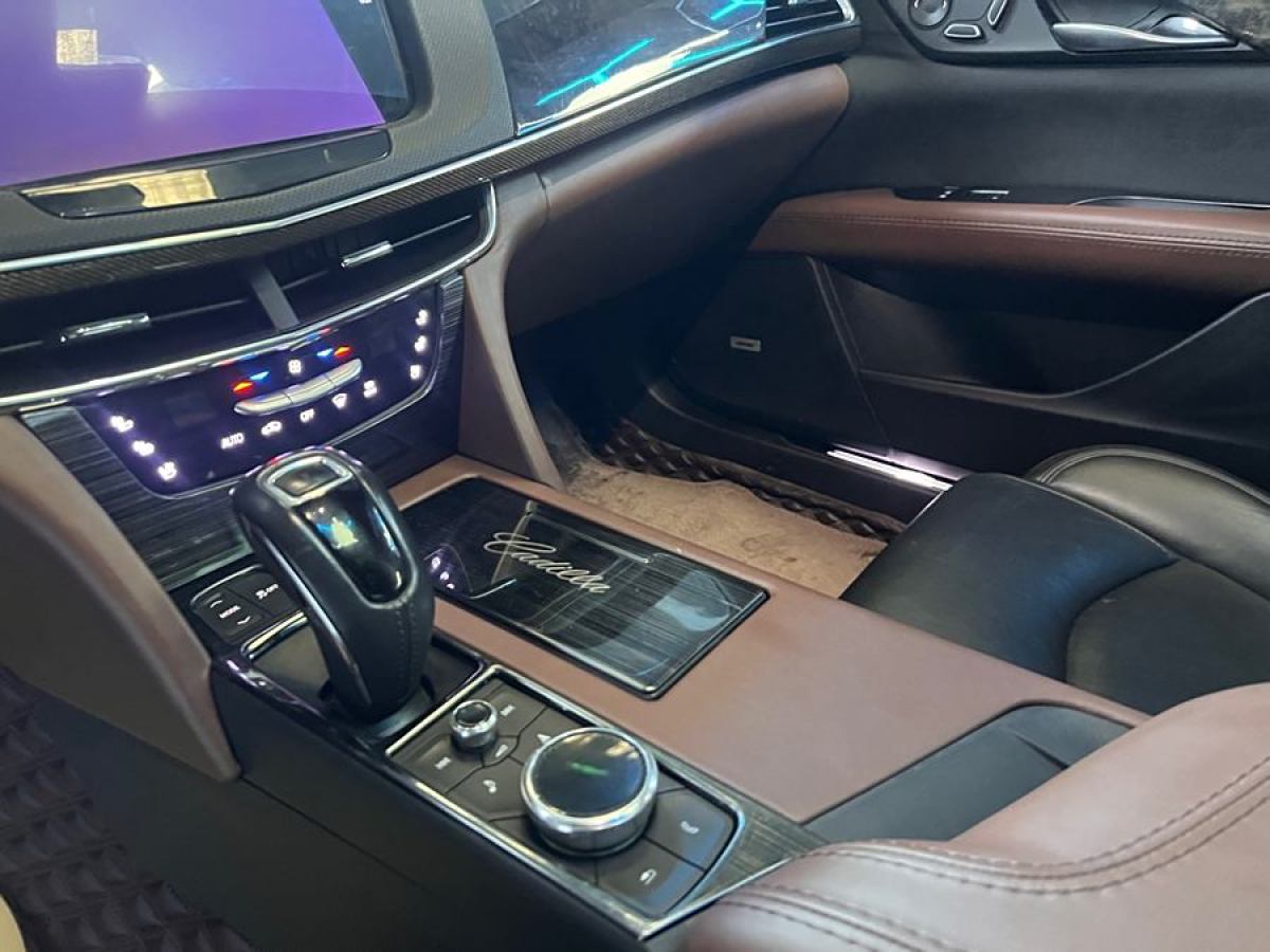 凱迪拉克 CT6  2019款 28T 豪華型圖片