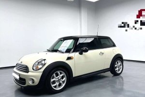 MINI MINI 1.6L COOPER Baker Street