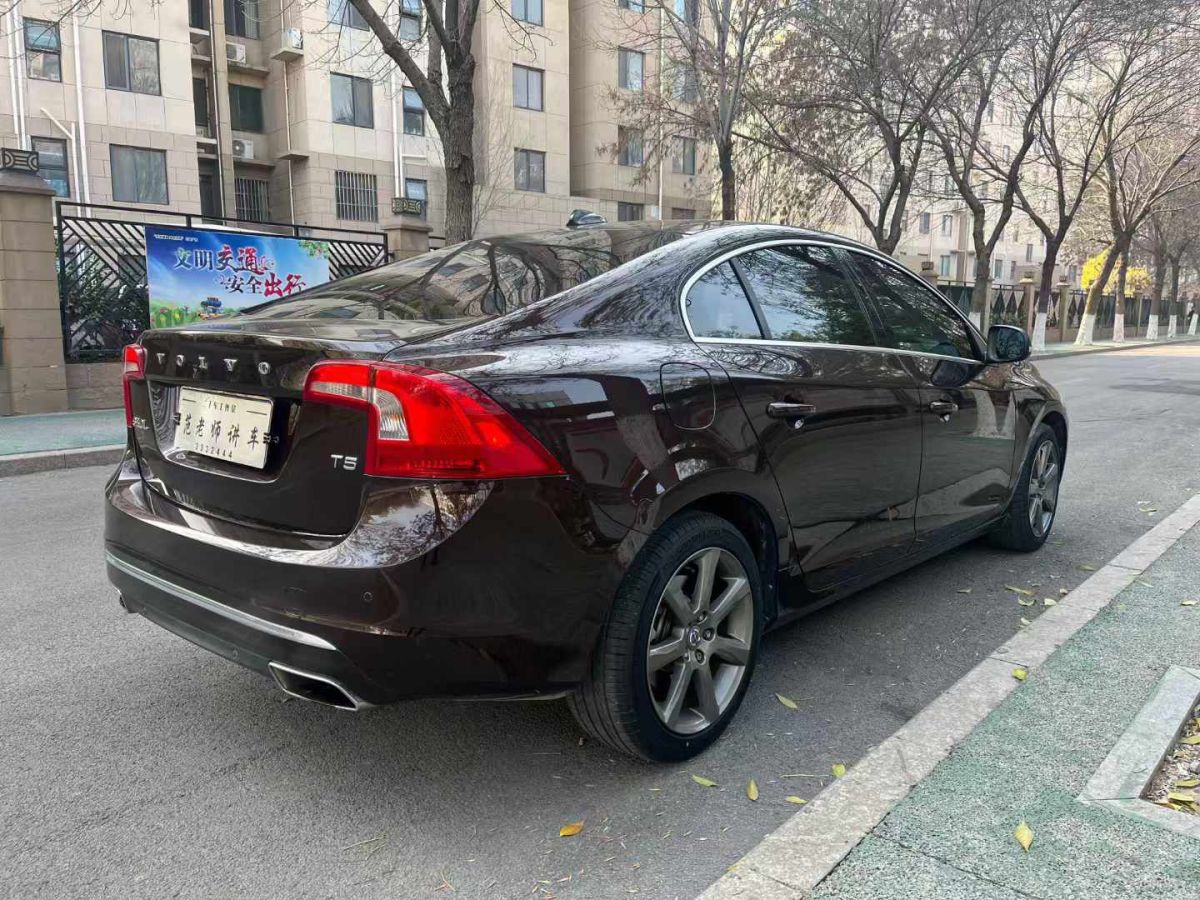 沃爾沃 S60  2016款 L 2.0T T4 智遠(yuǎn)版圖片