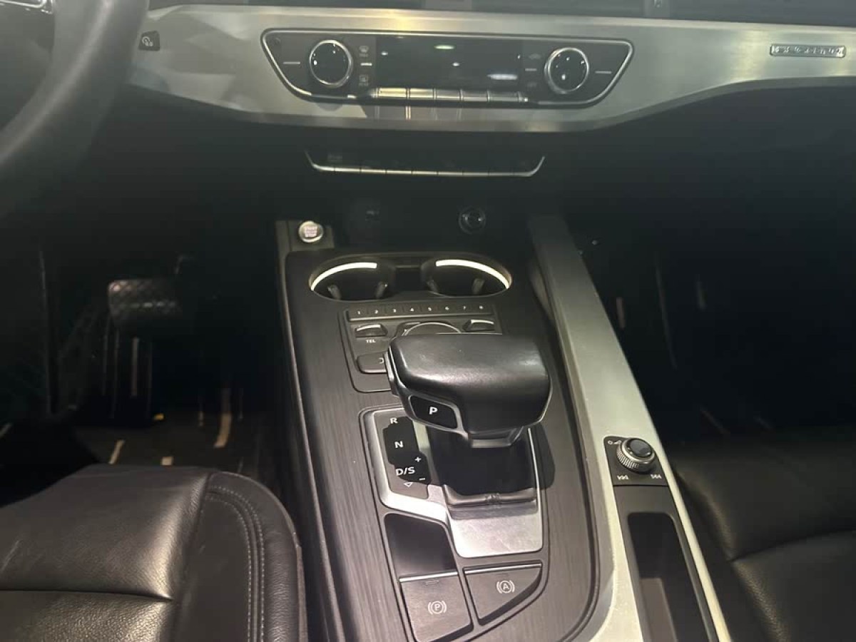 奧迪 奧迪A4L  2019款 45 TFSI quattro 個性運動版 國VI圖片
