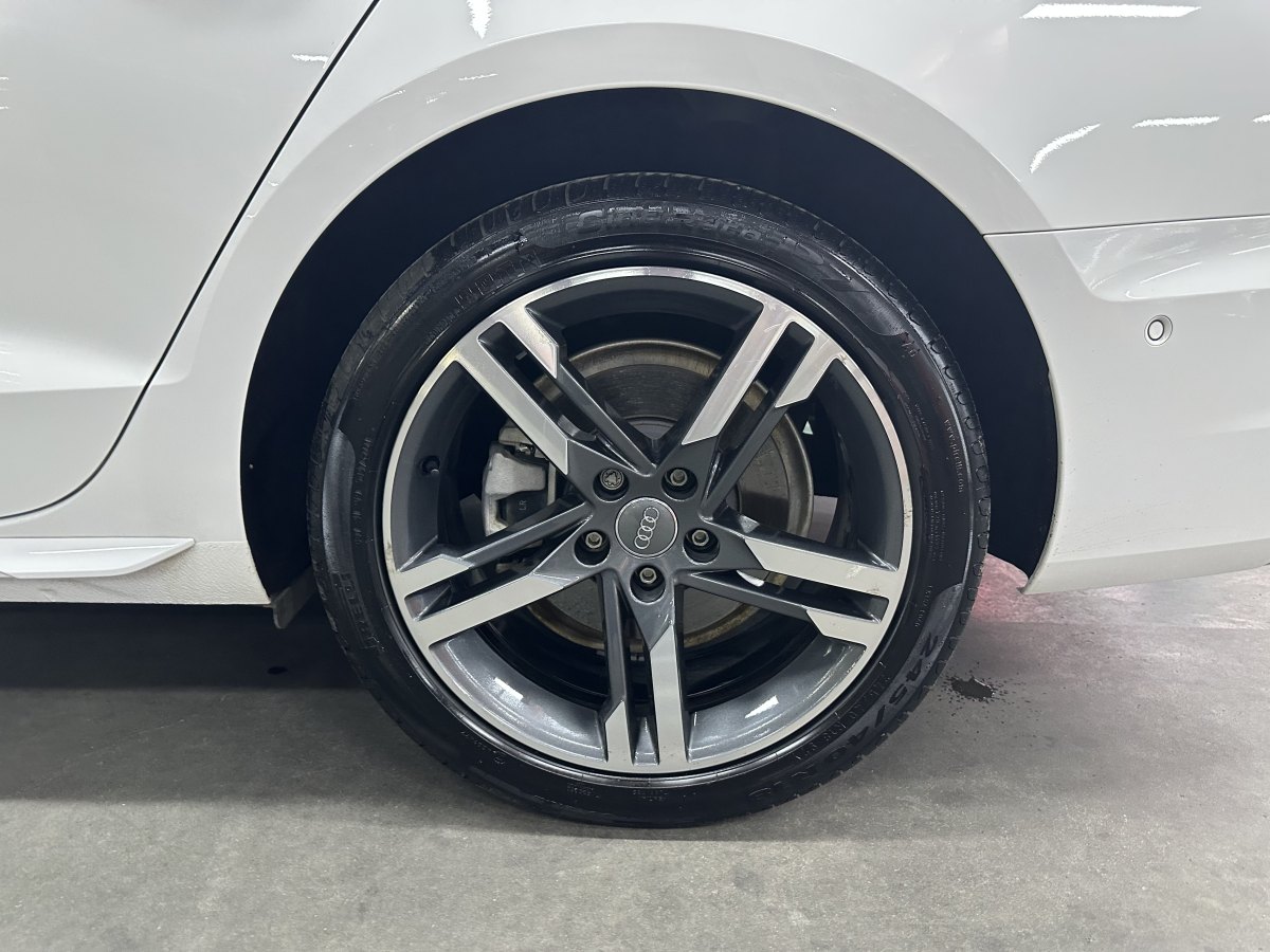 2022年1月奧迪 奧迪A4L  2022款 40 TFSI 豪華動感型