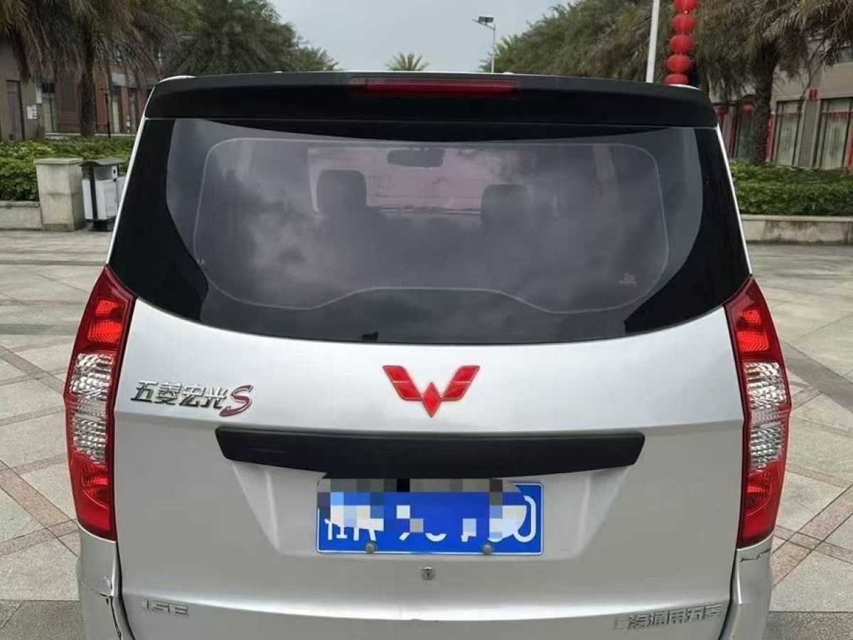 五菱 五菱宏光  2018款 1.5L 經(jīng)典款S基本型圖片