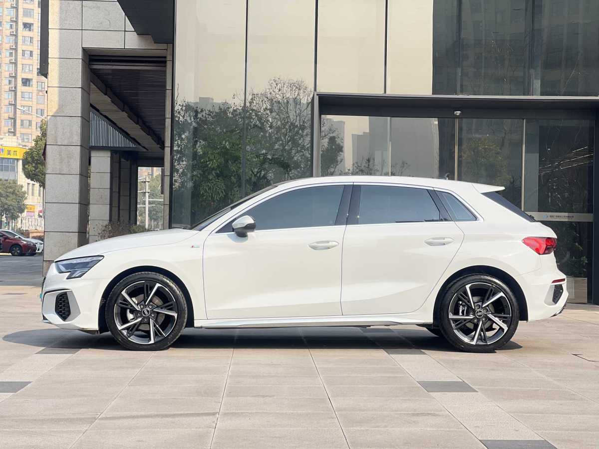 奧迪 奧迪A3  2022款 Sportback 35 TFSI 時(shí)尚運(yùn)動(dòng)型圖片