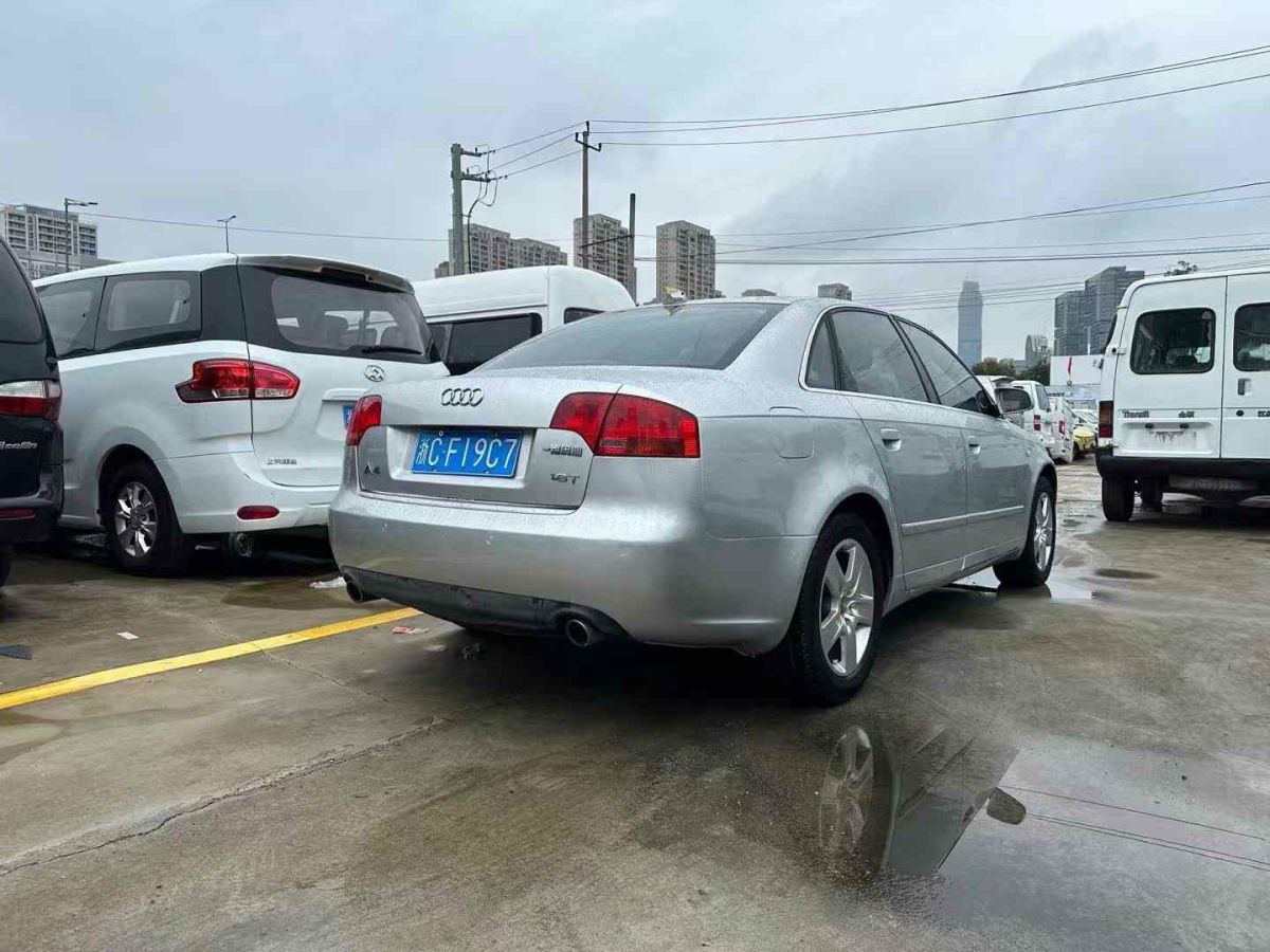 奧迪 奧迪A4  2008款 A4 2.0T FSI 豪華型圖片