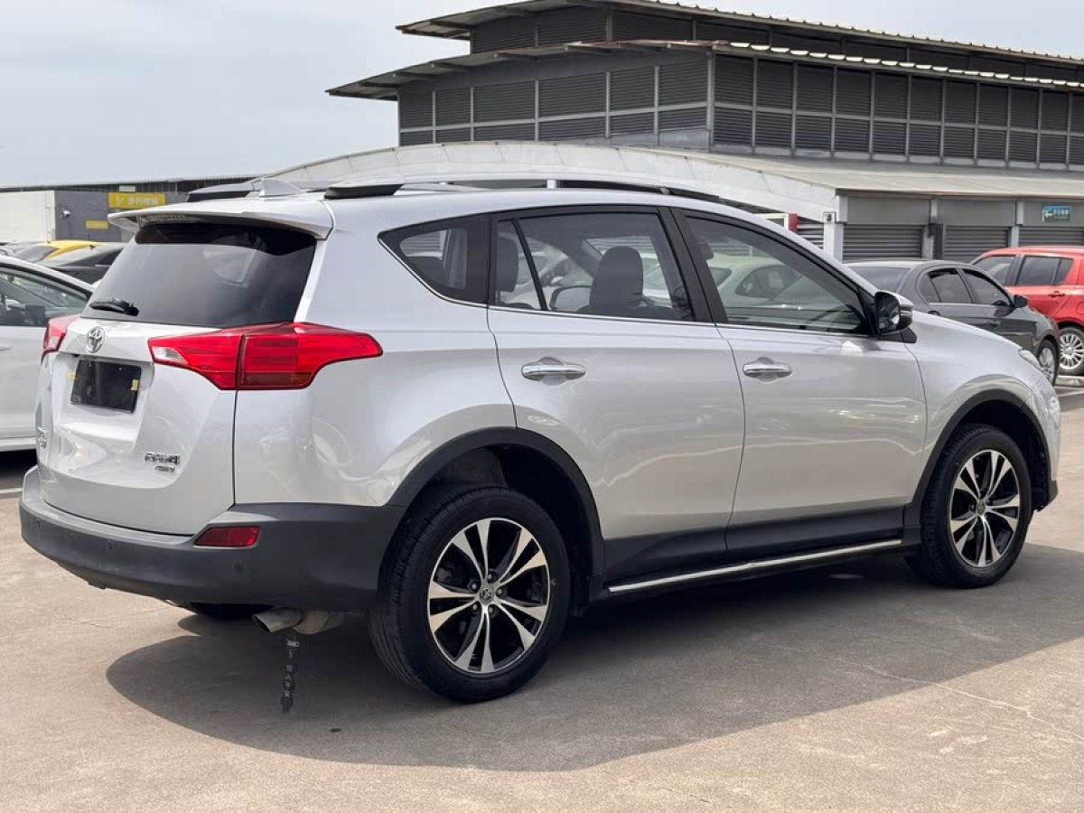 豐田 RAV4榮放  2015款 2.5L 自動(dòng)四驅(qū)精英版圖片