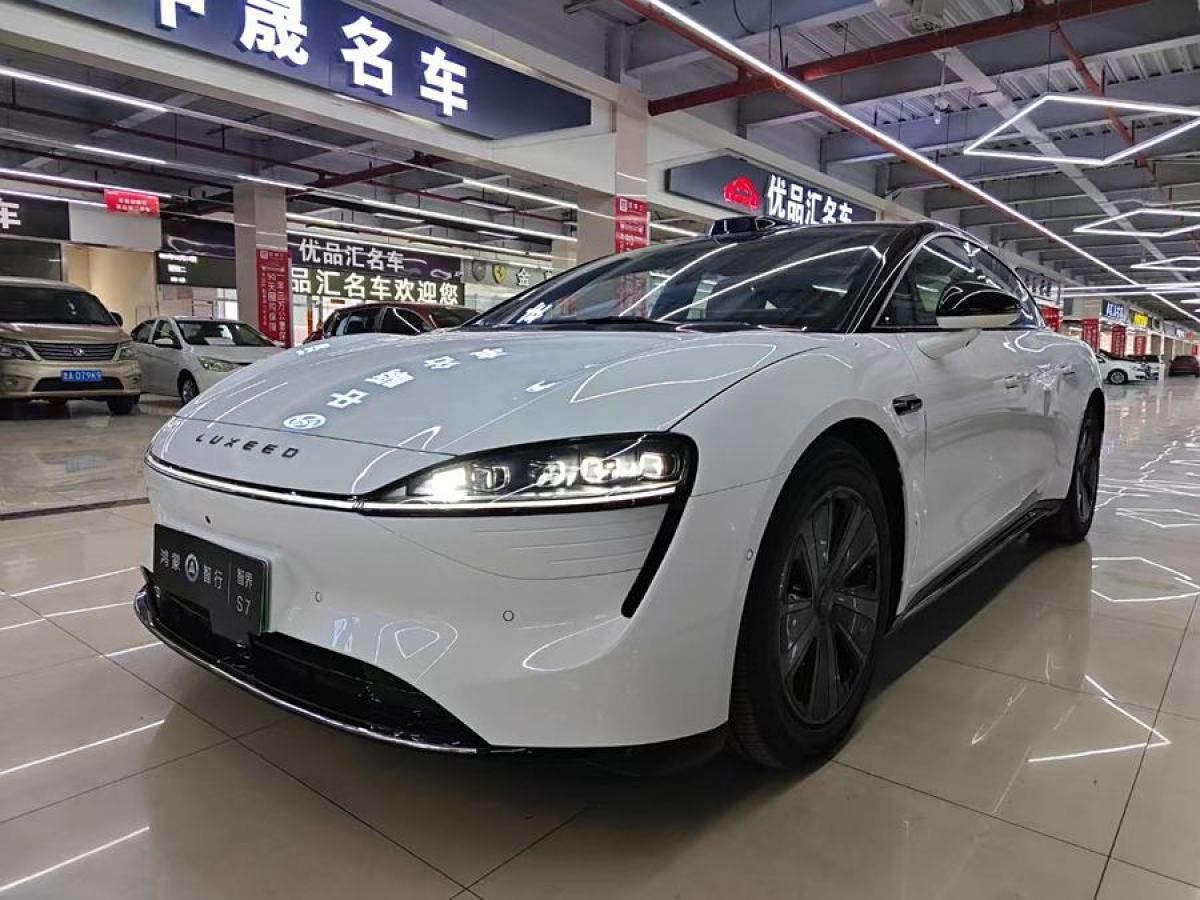 智界汽車 智界S7  2024款 Max 后驅(qū)長(zhǎng)航智駕版圖片