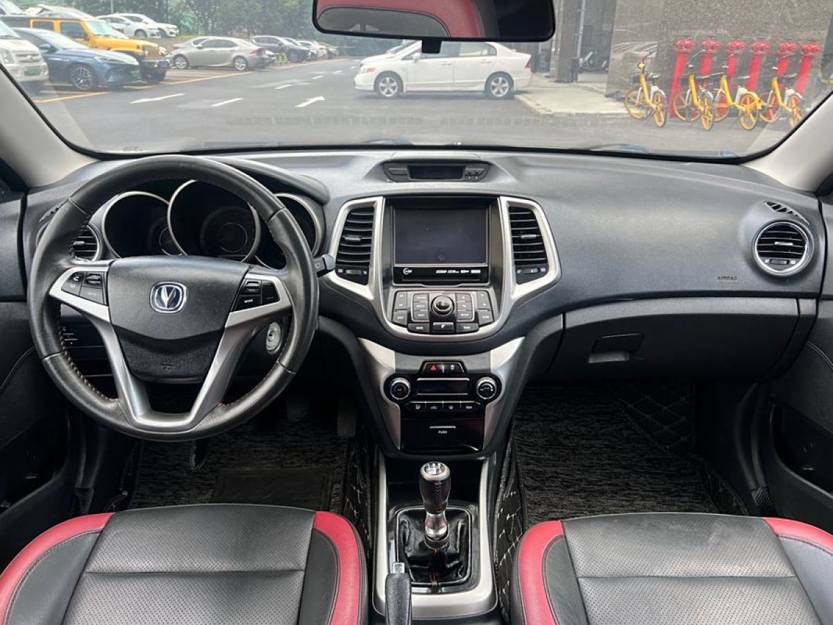 長(zhǎng)安 逸動(dòng)XT  2015款 1.6L 手動(dòng)俊酷型 國(guó)V圖片