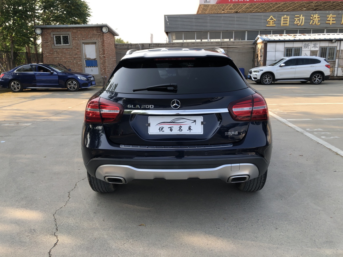 奔馳 奔馳GLA  2018款 GLA 200 時(shí)尚型圖片
