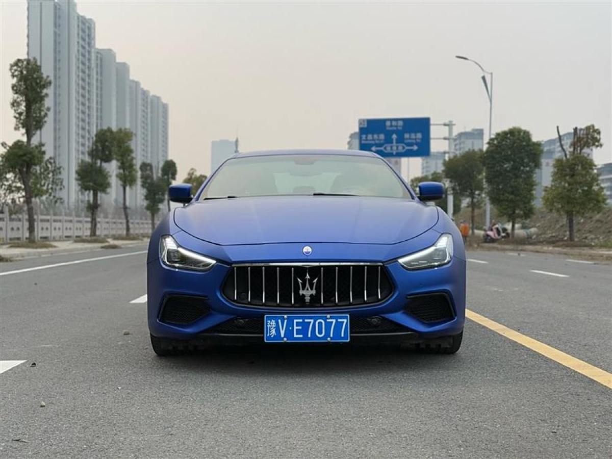 瑪莎拉蒂 Ghibli  2014款 3.0T 標(biāo)準(zhǔn)版圖片