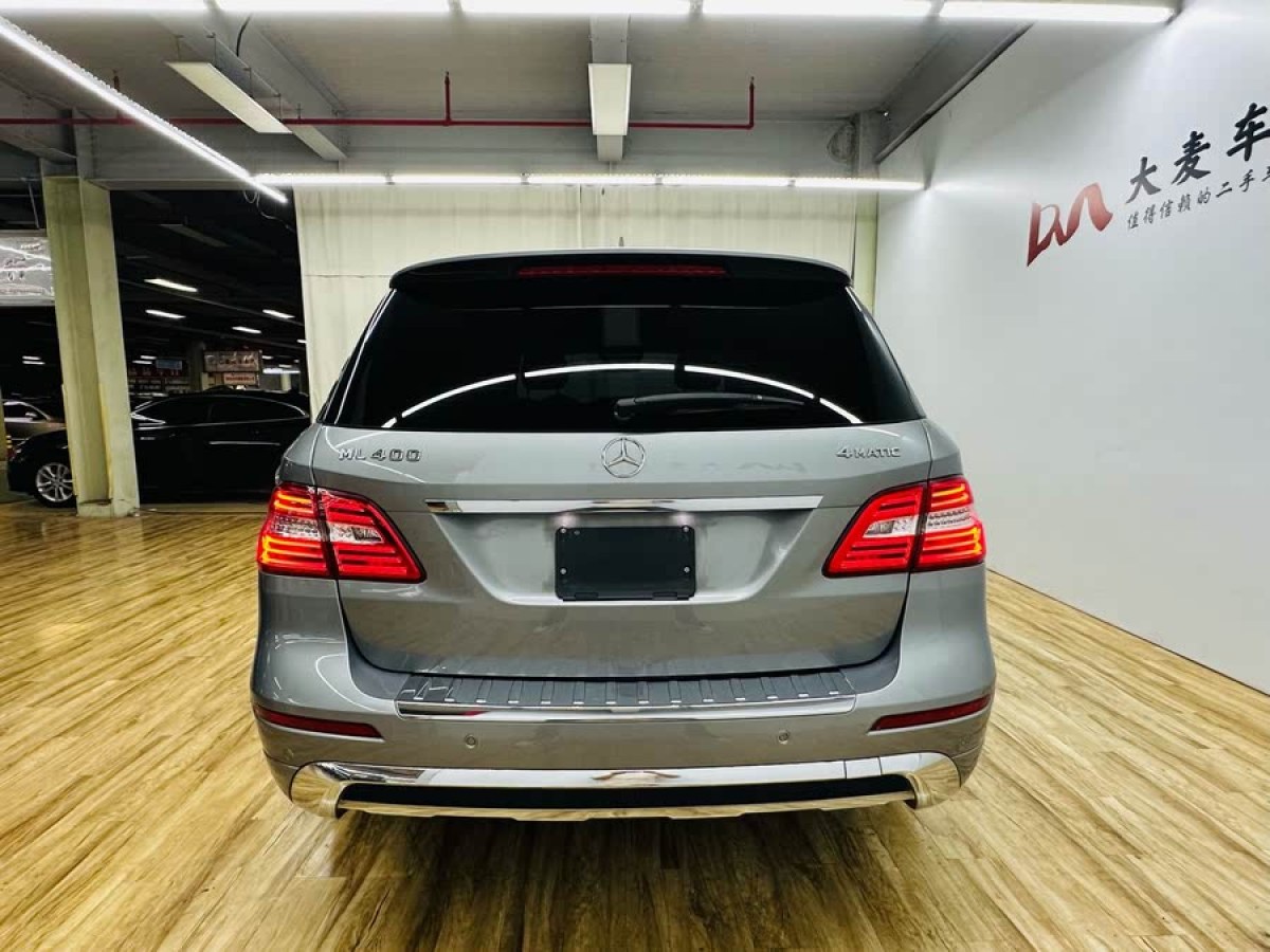 奔馳 奔馳M級  2015款 ML 400 4MATIC豪華型圖片