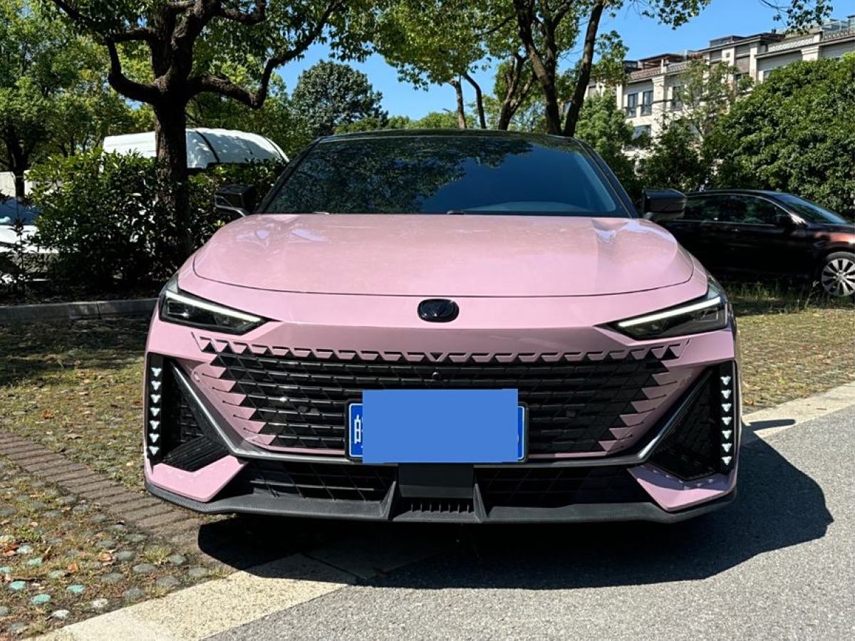 長(zhǎng)安 長(zhǎng)安UNI-V  2022款 1.5T 卓越型圖片