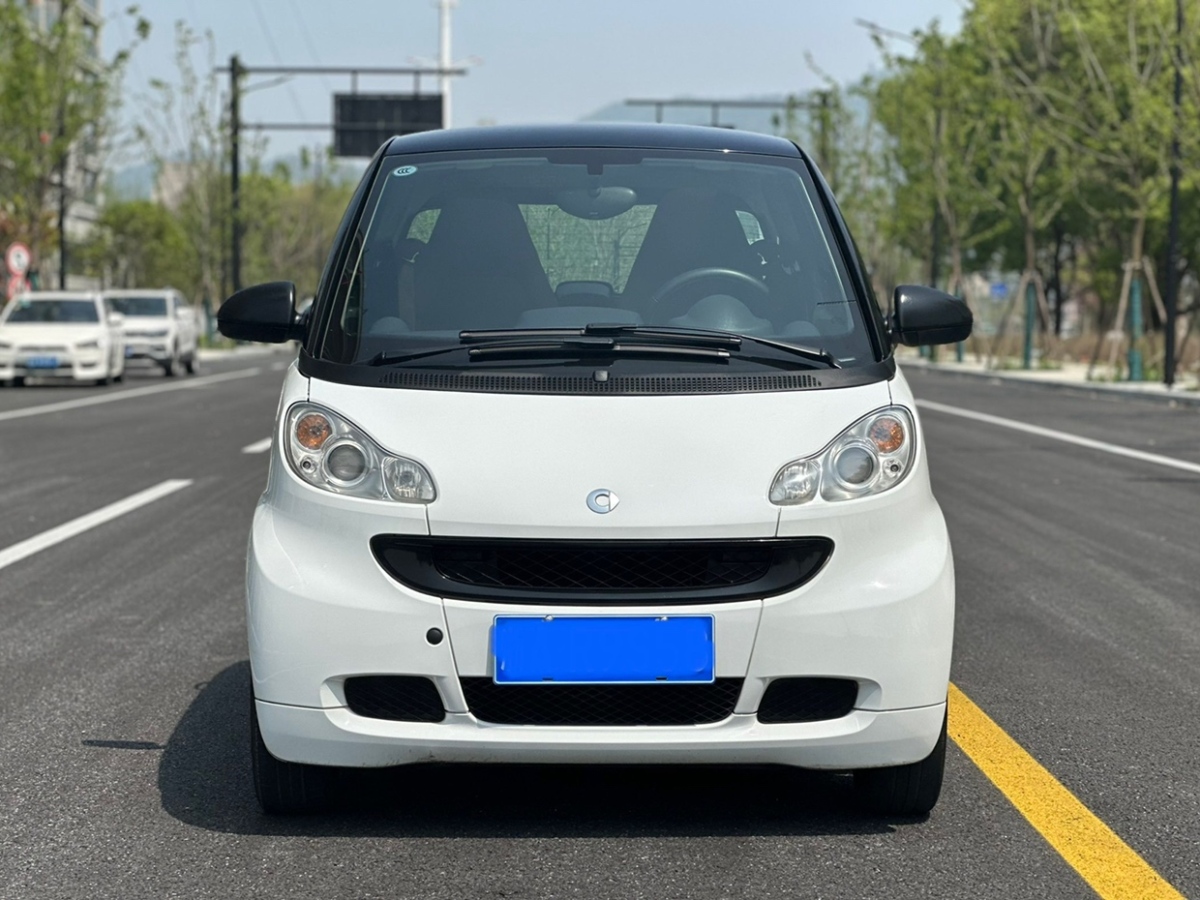 smart fortwo  2012款 1.0 MHD 硬頂烈焰特別版圖片