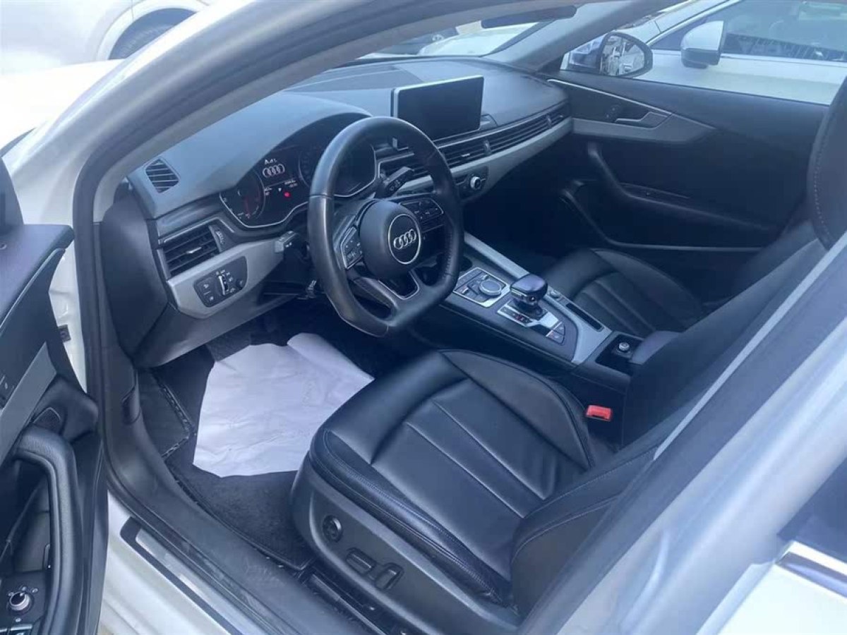 奧迪 奧迪A4L  2017款 Plus 40 TFSI 進取型圖片
