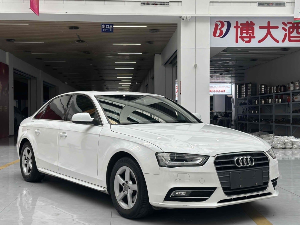 奥迪 奥迪A4L  2013款 35 TFSI 自动标准型图片