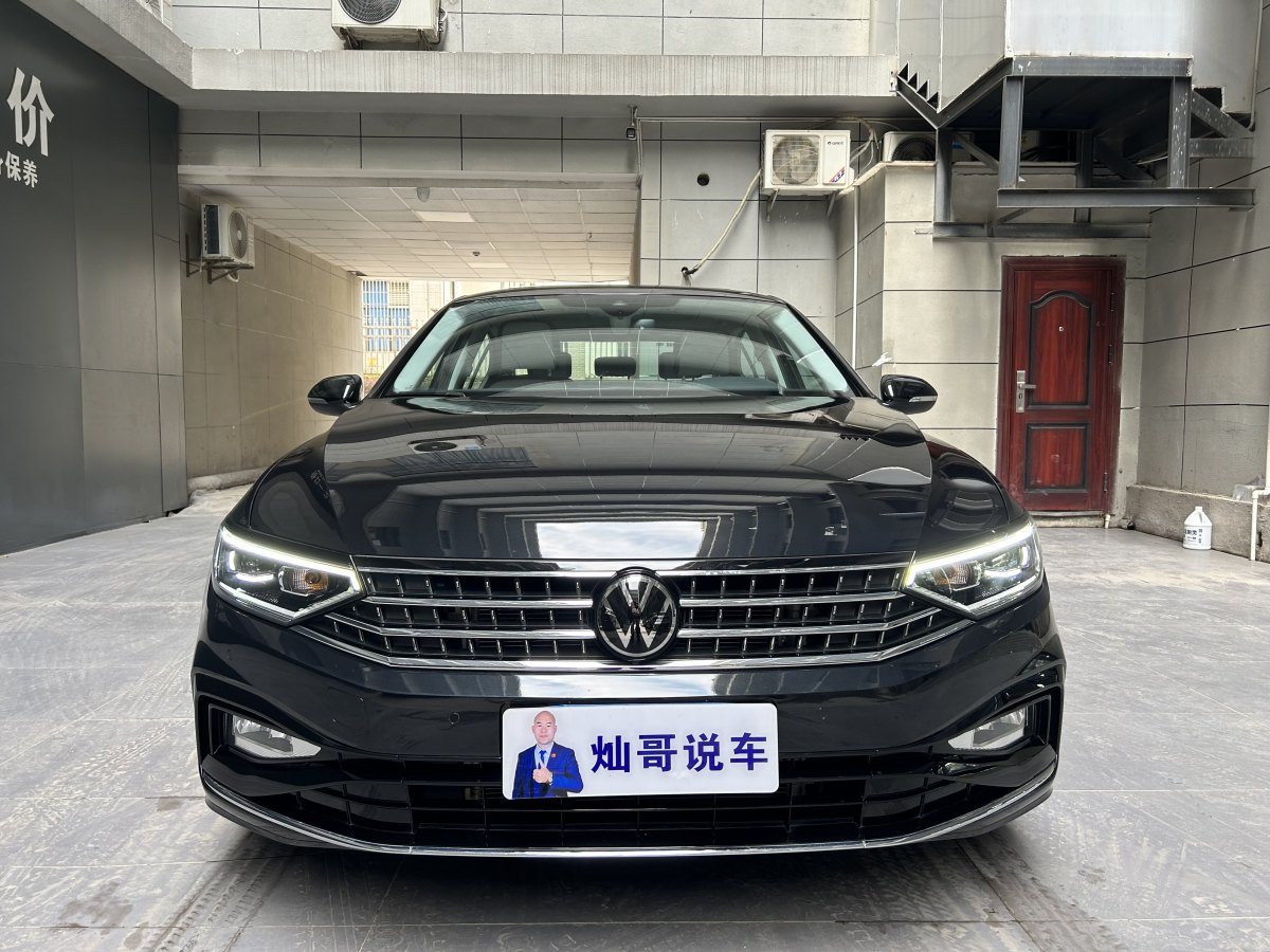 大眾 邁騰  2023款 200萬輛紀(jì)念版 330TSI DSG豪華型圖片