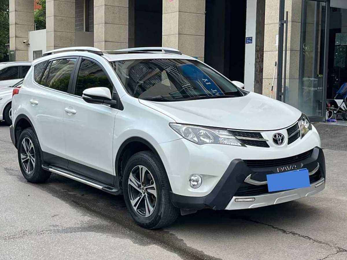 豐田 RAV4榮放  2015款 2.0L CVT兩驅(qū)風(fēng)尚版圖片