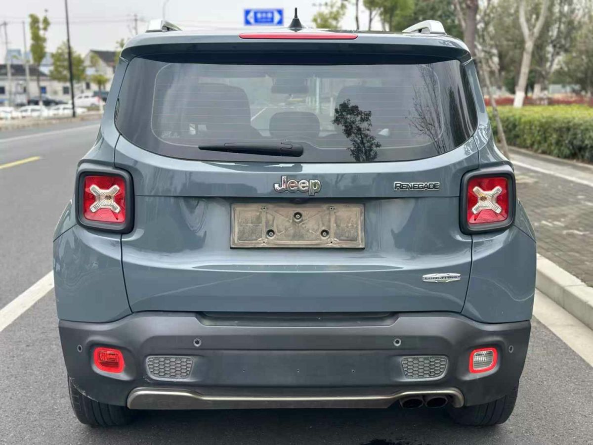 比亞迪 元  2017款 1.5L 手動全景天窗版圖片