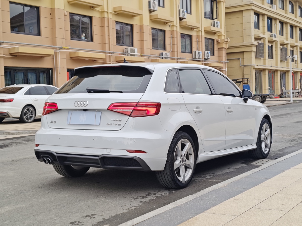 奧迪 奧迪A3  2019款 Sportback 35 TFSI 時(shí)尚型 國(guó)VI圖片