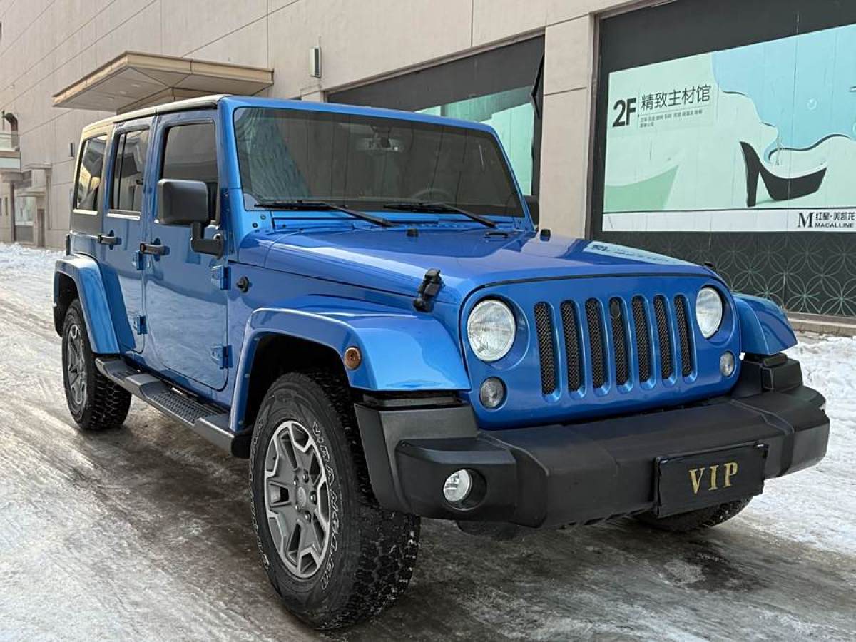 Jeep 牧馬人  2015款 3.0L Sahara 四門版圖片