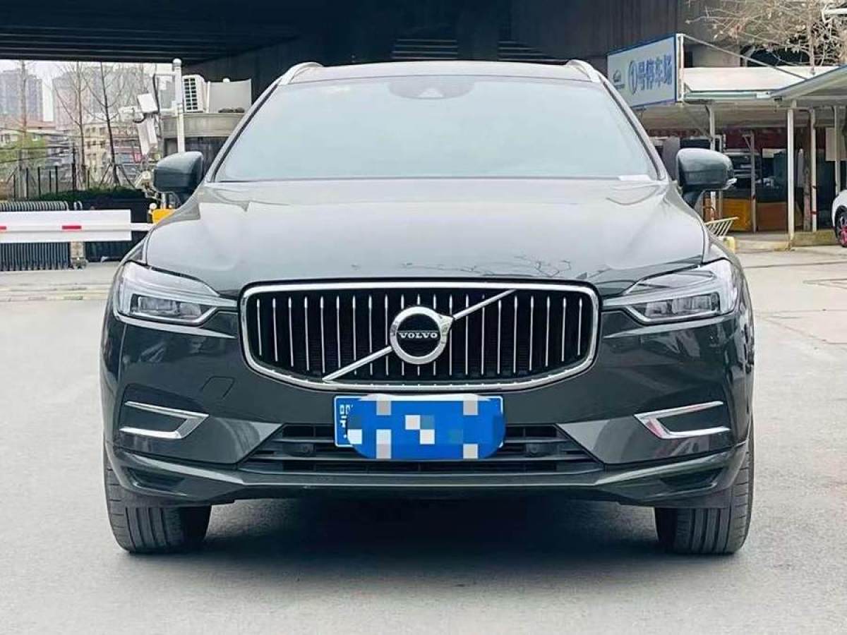 沃爾沃 XC60  2021款 T5 四驅(qū)智遠(yuǎn)豪華版圖片