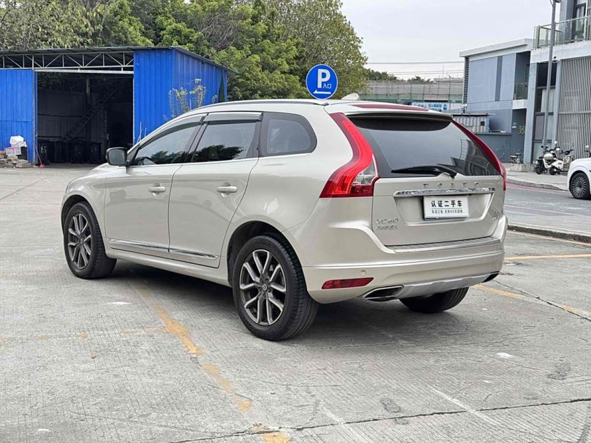 2017年3月沃爾沃 XC60  2017款 T5 AWD 智遠(yuǎn)升級(jí)版