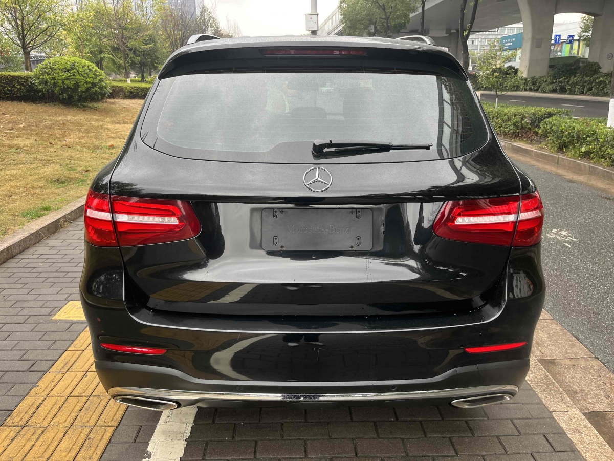 奔馳 奔馳GLC  2018款 改款 GLC 260 4MATIC 豪華型圖片