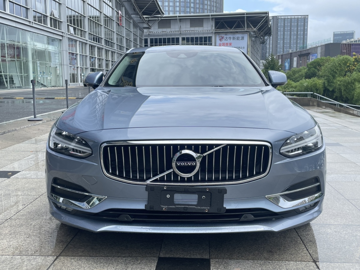 2019年6月沃爾沃 S90  2019款 T5 智逸版