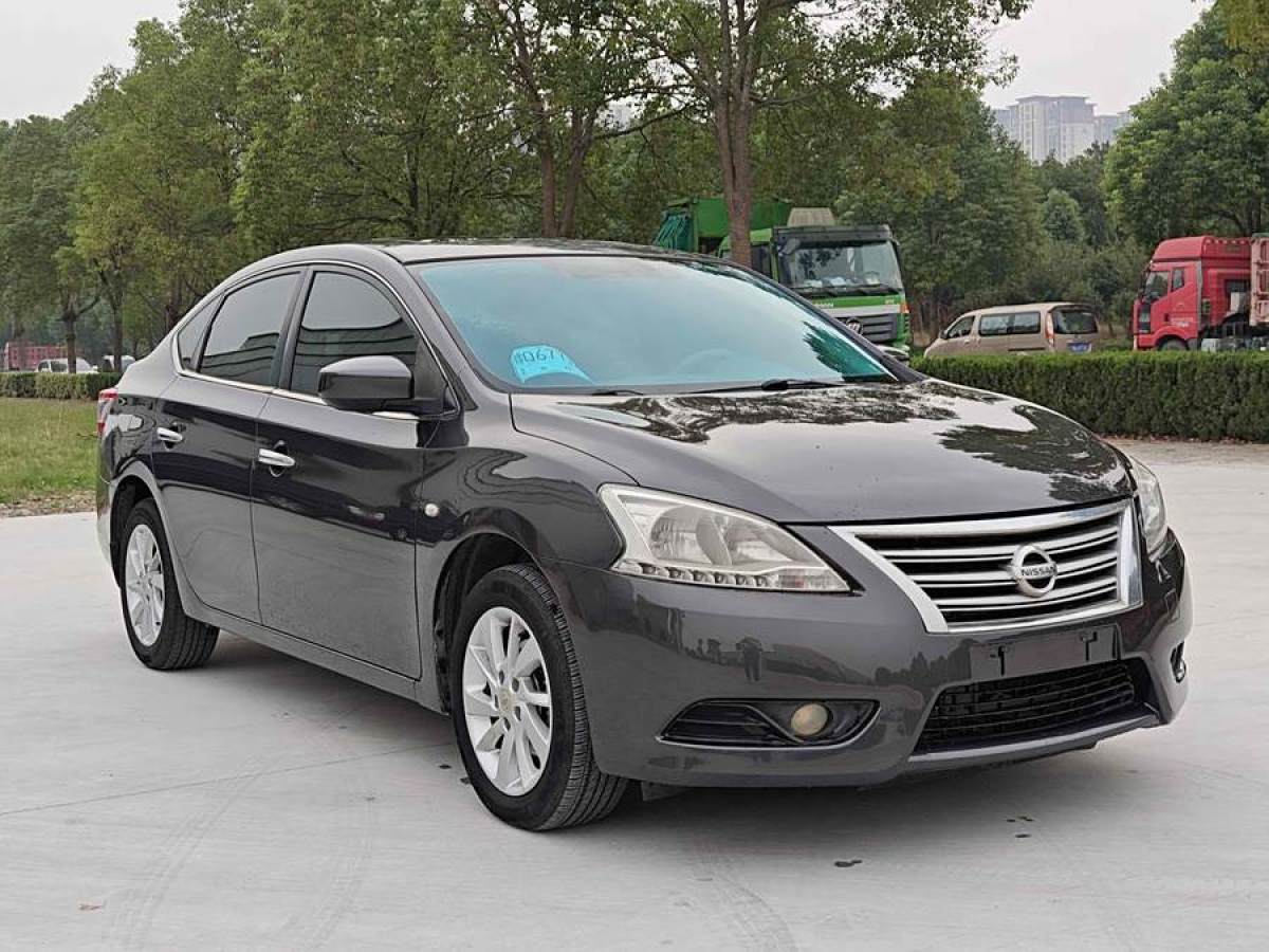 日產(chǎn) 軒逸  2012款 經(jīng)典 1.6XE 手動(dòng)舒適版圖片