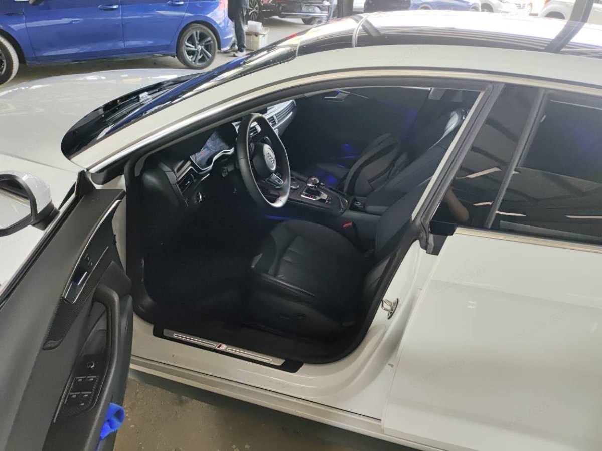 奧迪 奧迪A5  2019款 Sportback 40 TFSI 時(shí)尚型圖片