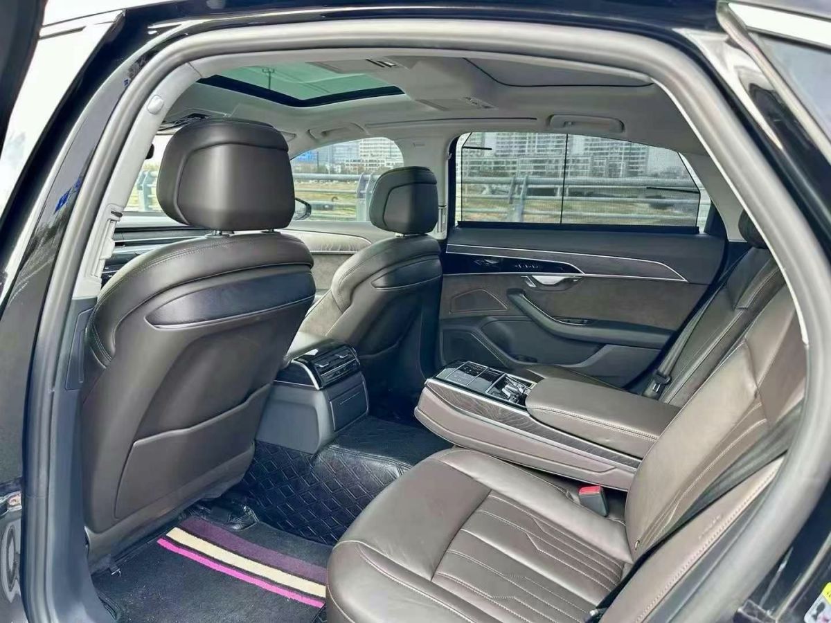 奧迪 奧迪S8  2020款 S8L 4.0TFSI quattro圖片