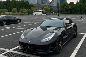 GTC4Lusso 法拉利 3.9T V8