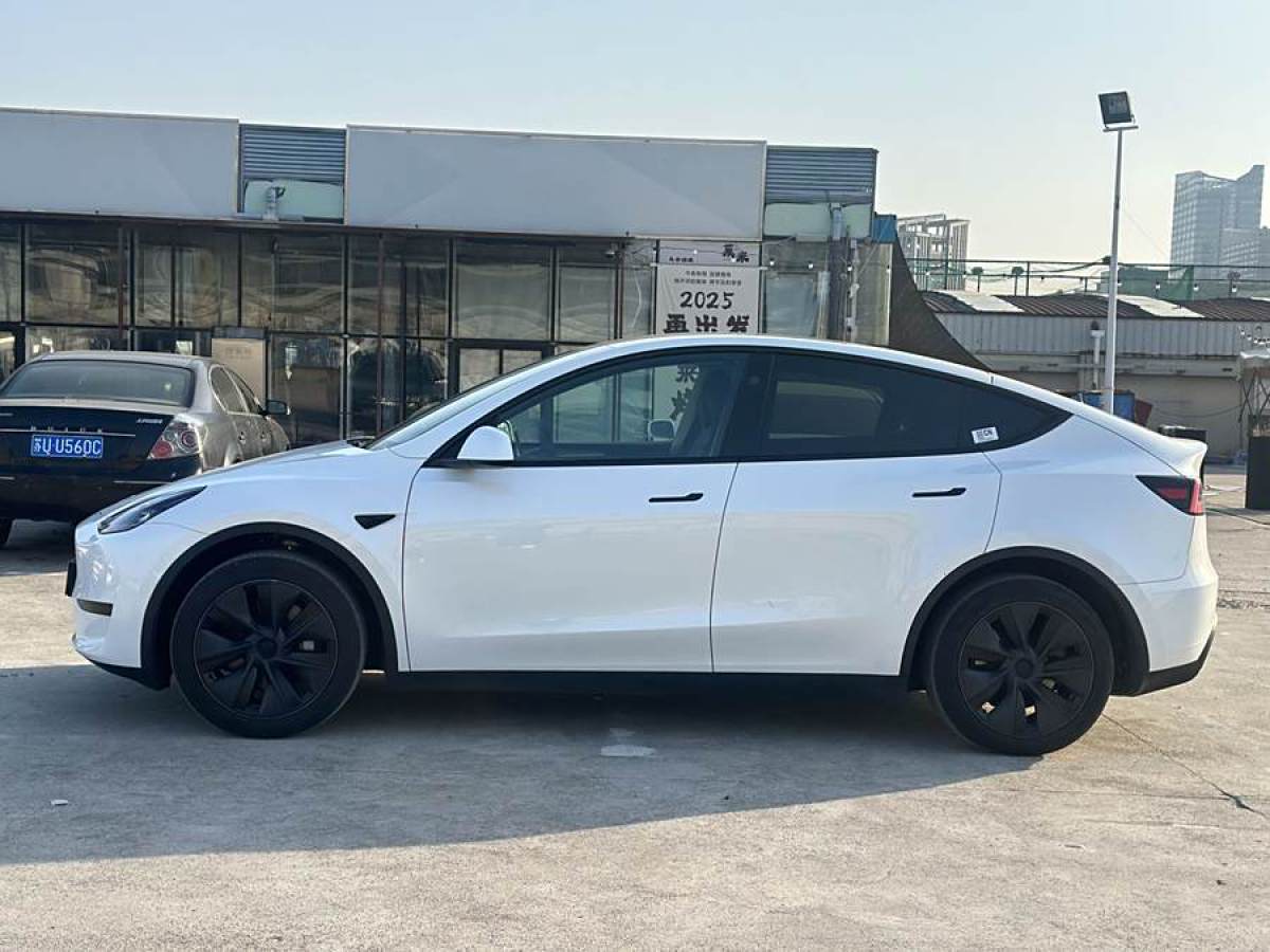 特斯拉 Model 3  2023款 煥新版 后輪驅(qū)動(dòng)圖片