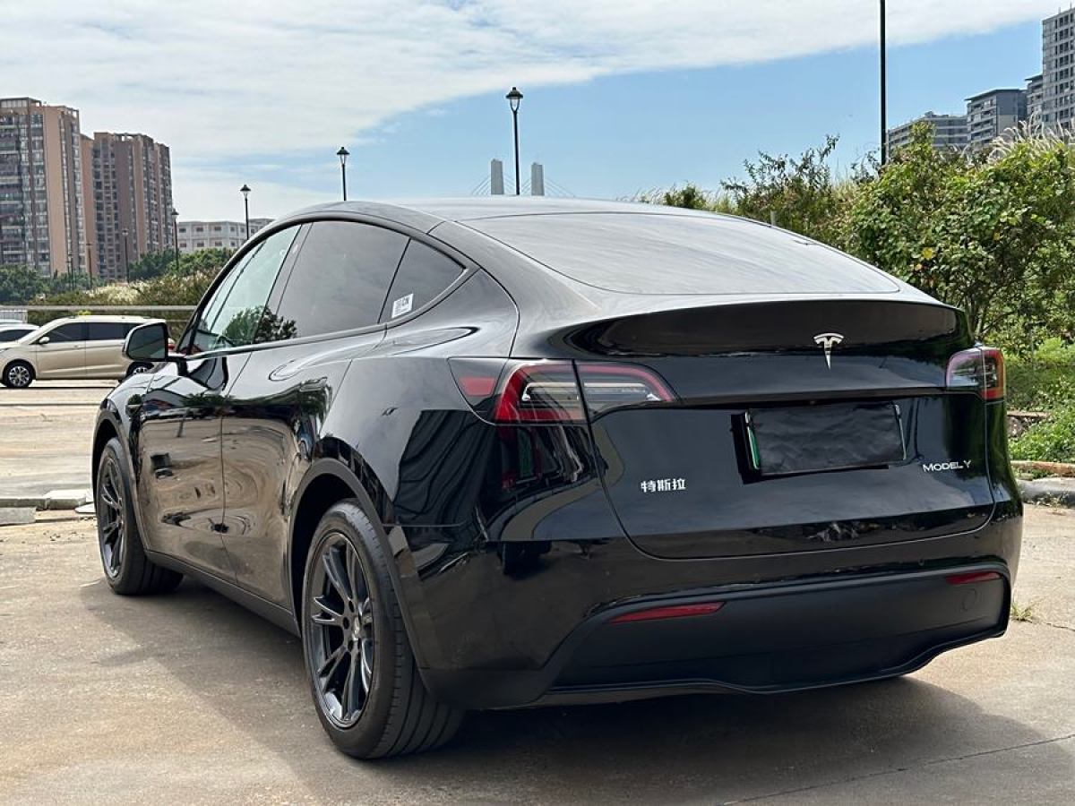 2023年10月特斯拉 Model Y  2023款 煥新版 后輪驅(qū)動(dòng)