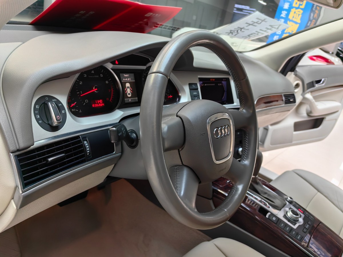 奧迪 奧迪A6L  2011款 2.0 TFSI 自動標(biāo)準型圖片