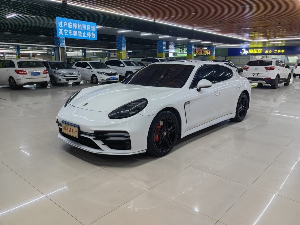 保时捷 Panamera  2013款 Panamera 4 Platinum Edition 3.6L