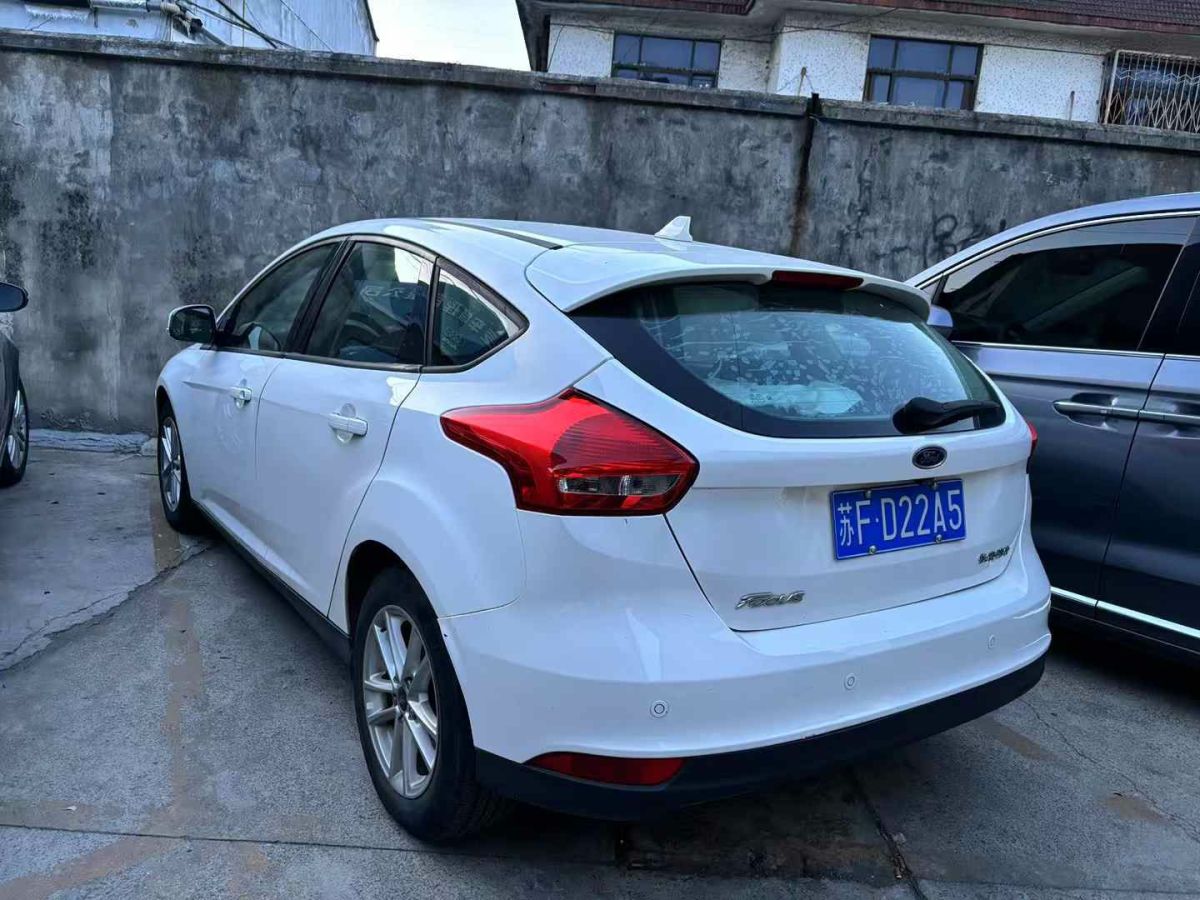 福特 ?？怂? 2017款 三廂 EcoBoost 180 自動(dòng)精英型圖片