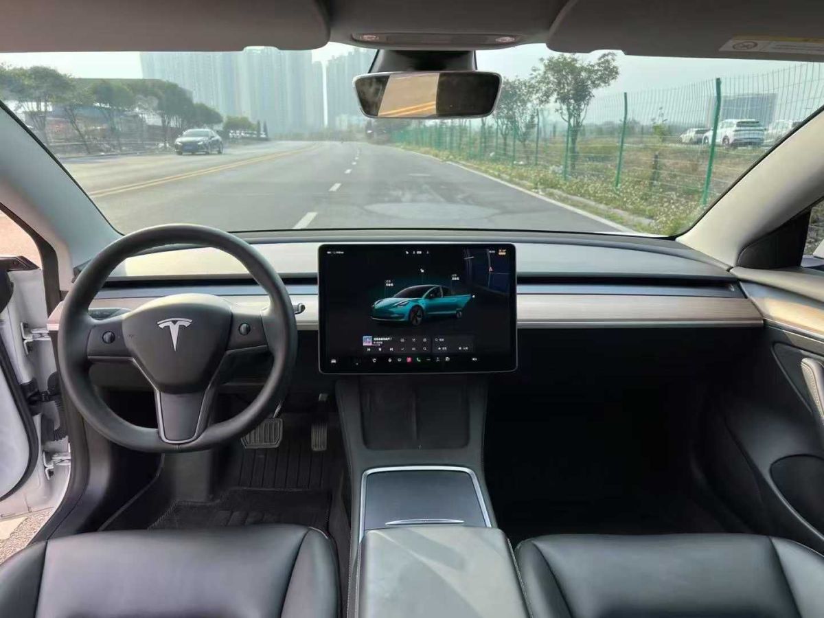 特斯拉 Model S  2023款 三電機全輪驅(qū)動 Plaid版圖片