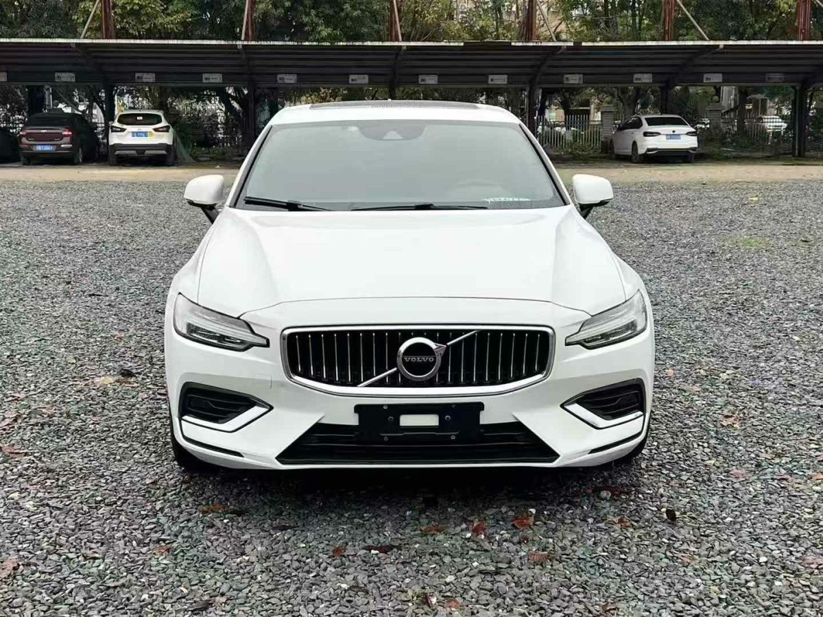 2021年1月沃爾沃 S60L  2021款 T3 智行豪華版