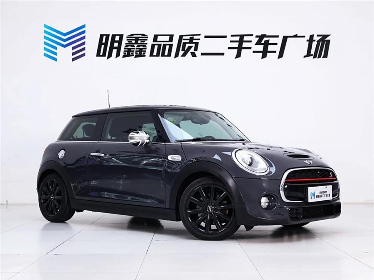 MINI CLUBMAN  2017款 2.0T COOPER S 賽車控圖片