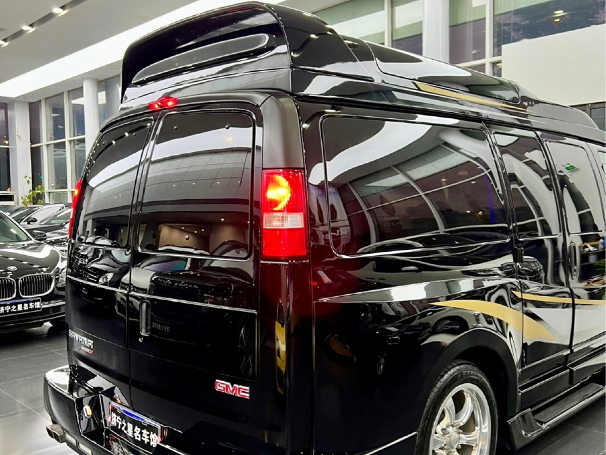 GMC SAVANA  2013款 5.3L 四驅(qū)領(lǐng)袖版圖片