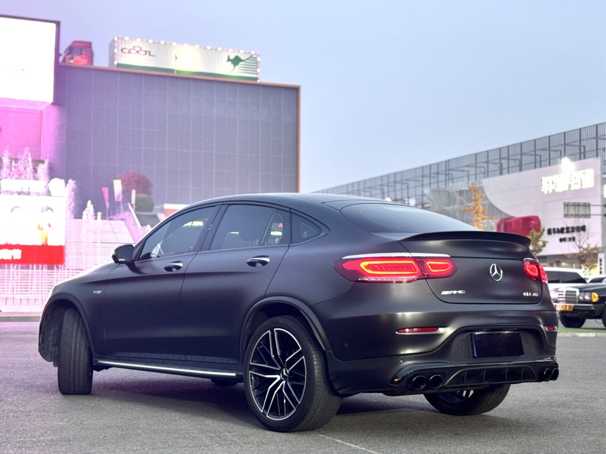 奔馳 奔馳GLC轎跑 AMG  2020款 AMG GLC 63 4MATIC+  轎跑SUV圖片