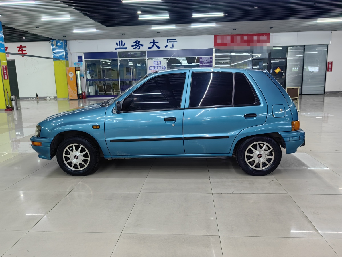 2003年6月一汽 夏利  2002款 1.0L 手動