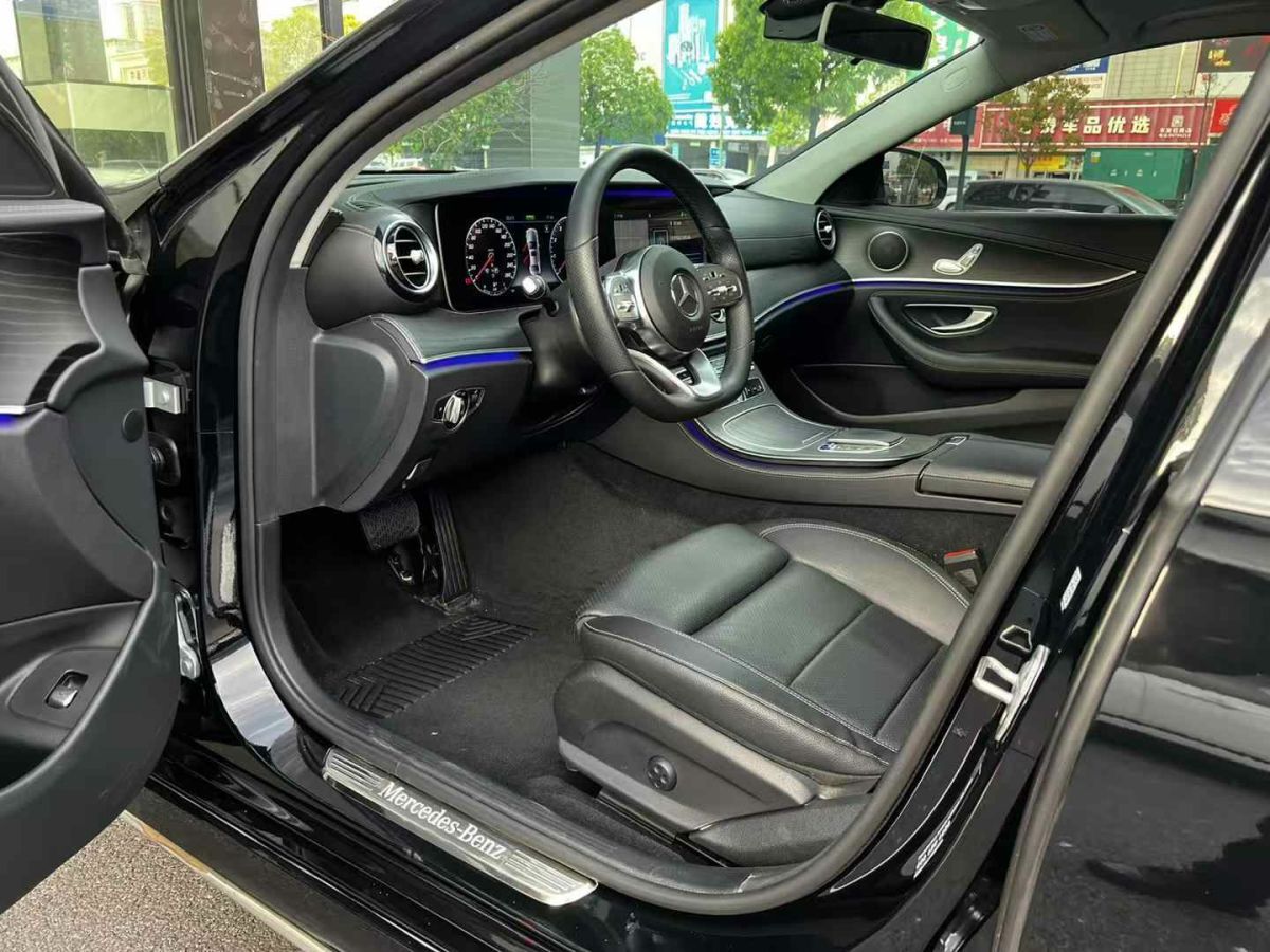 奔馳 奔馳E級  2020款 E 300 L 豪華型圖片