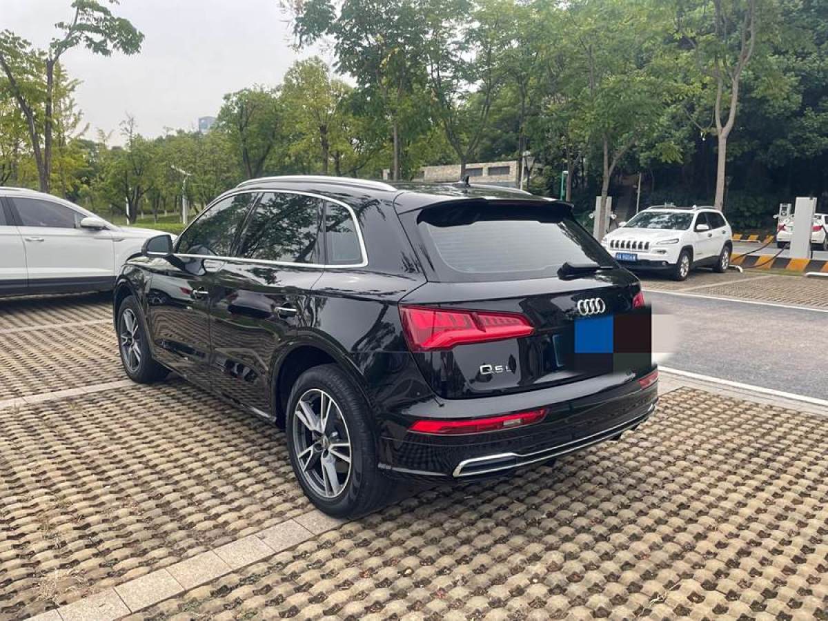 奧迪 奧迪Q5L  2020款 改款 40 TFSI 榮享時尚型圖片