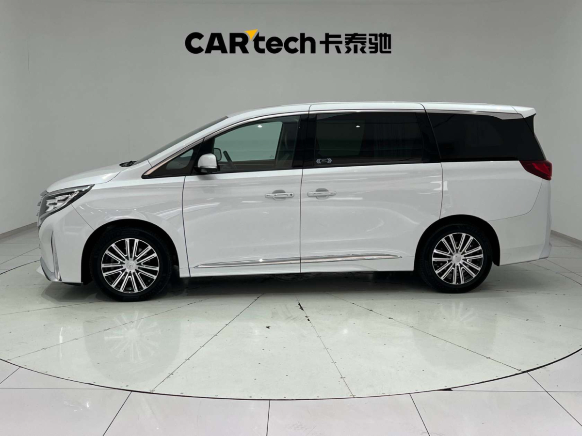廣汽傳祺 M8  2021款 領(lǐng)秀系列 390T 至尊版圖片