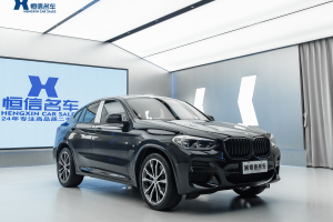 宝马X4 宝马 xDrive 30i M运动曜夜套装